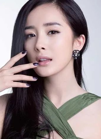 气质人妻杨幂函数   名字遭网友打趣