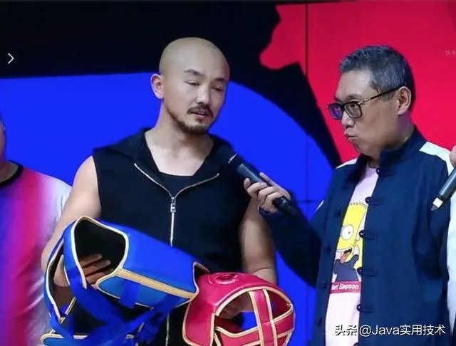 网红刘二狗挑战一龙被打哭,你怎么看?