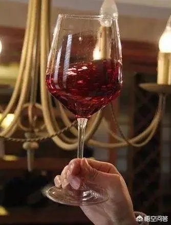 如何选购红酒?