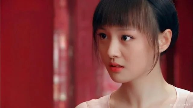 郑爽当街痛哭为什么?