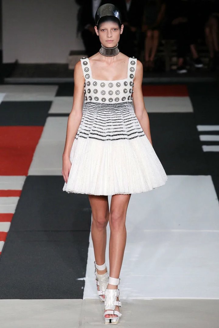 【设计快讯】巴黎时装周直击-2！Alexander McQueen 2014春夏女装