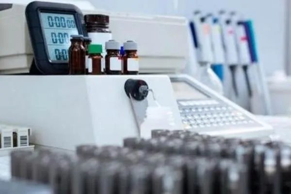 全球新冠肺炎确诊接近65万例,美国为何会成为病例最多的国家?
