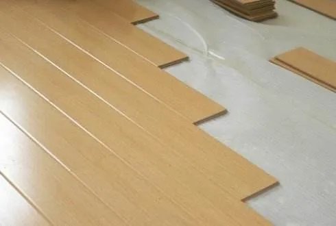 铺木地板地面不平整怎么办