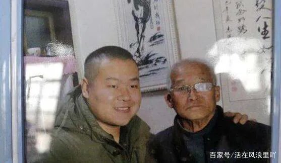 岳云鹏四次追忆自己的父亲,有这样的孝子,真是让人动容,你怎么看?
