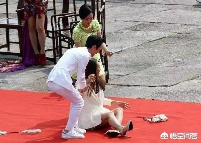 哪些明星在综艺节目中出的“糗”,会让你不由自主地笑出眼泪?