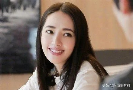 6月17日郭碧婷腹部隆起似皮球被猜测怀孕,为什么明星生子这么多人关注?
