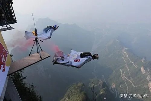 翼装飞行失联女生身亡,你怎么理解人的价值追求?