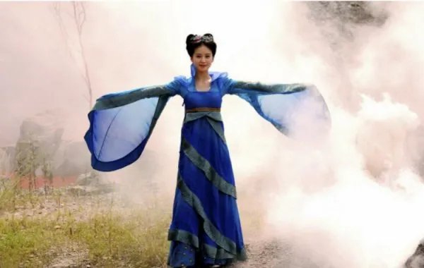 左小青、刘诗诗、万茜、董洁这几个气质清雅的女演员,大家最欣赏谁?
