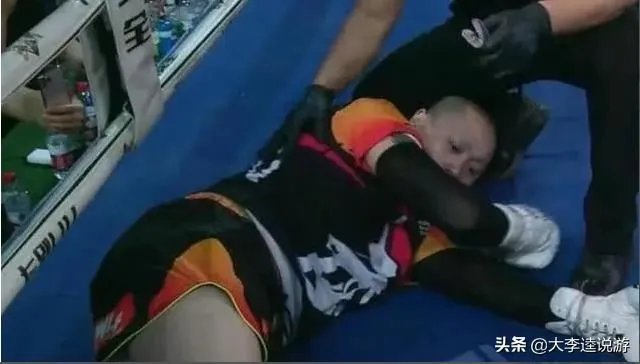 网红刘二狗挑战一龙被打哭,你怎么看?