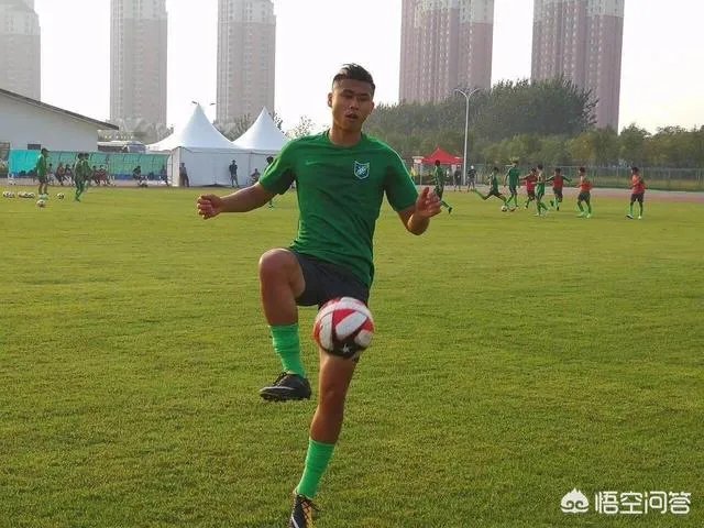 张玉宁离开德甲后可能将重回何甲,对此你怎么看?