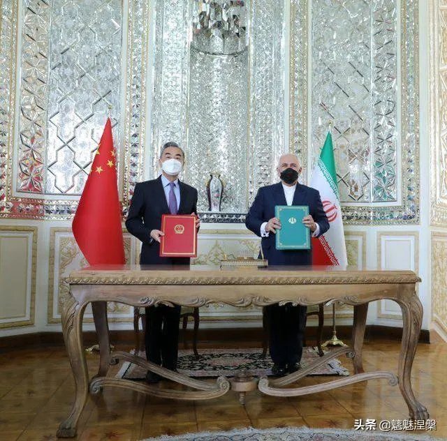 美航母因苏伊士运河堵塞滞留地中海，美国现在是不是不行了？