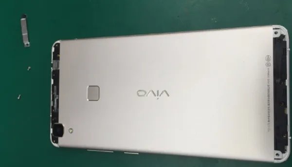 vivo v3max拆机图解?