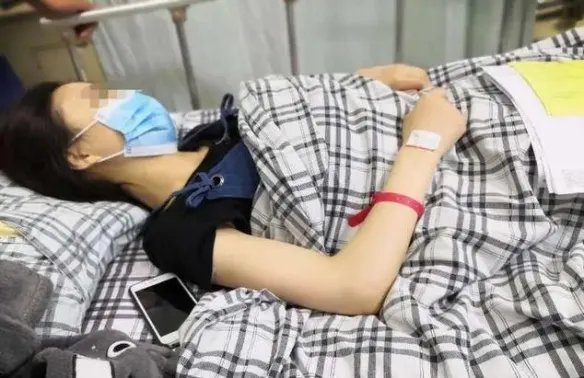 员工被罚吃死神辣条进医院 一个月后竟被逼要求离职