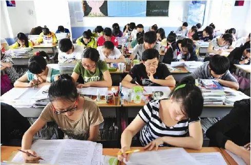 今年高考数学题难吗?