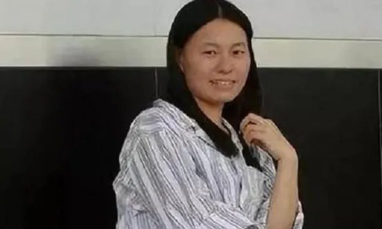 北大破例给她办葬礼,撒贝宁致悼词,寒门才女张培祥经历过什么?