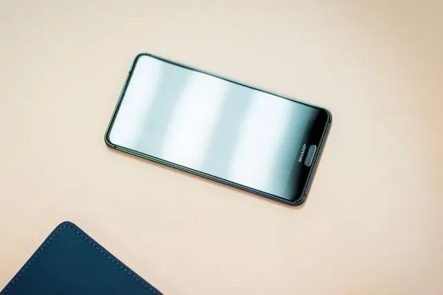 夏普AQUOS S2外观工艺如何?