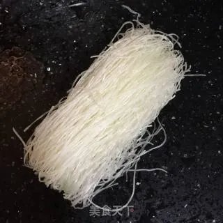 凉拌黄花菜