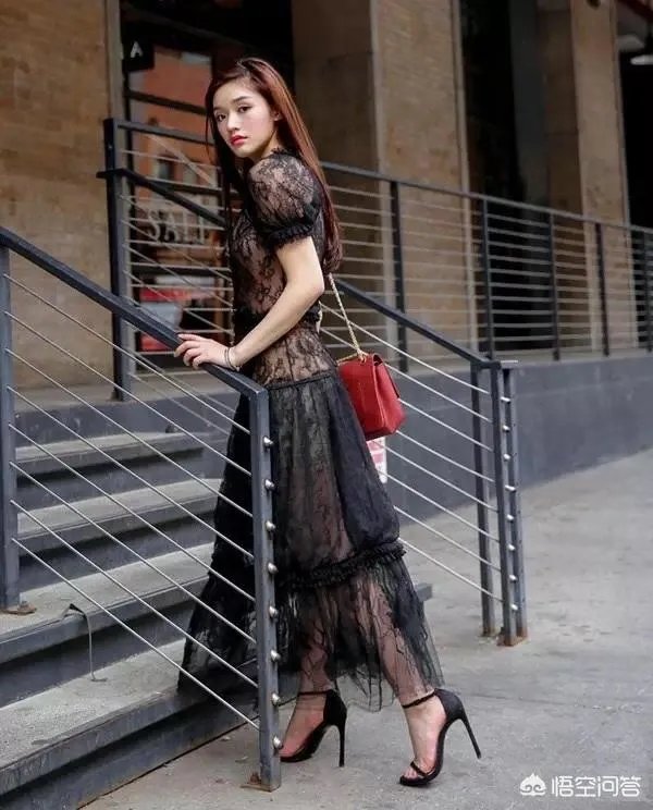 相比来说五官不是最精致的林允,为什么看起来反而更舒服?