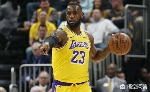 巧合还是天意,雄鹿、湖人连胜都被终结,本周五两队联盟榜首之争,你看好谁?