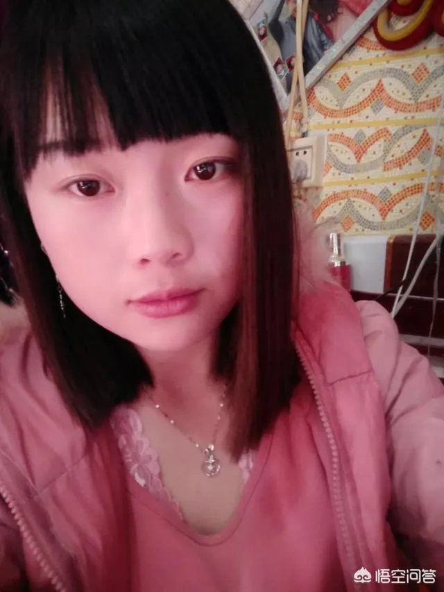 像谭松韵一样的圆脸妹子,留什么样的发型才时髦?