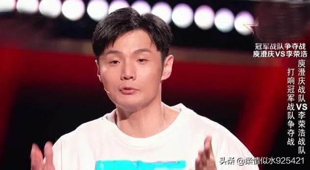 在9月6日的《中国好声音》冠军争夺战中,李荣浩当场指出自己的两位学员的错误,你怎么看?