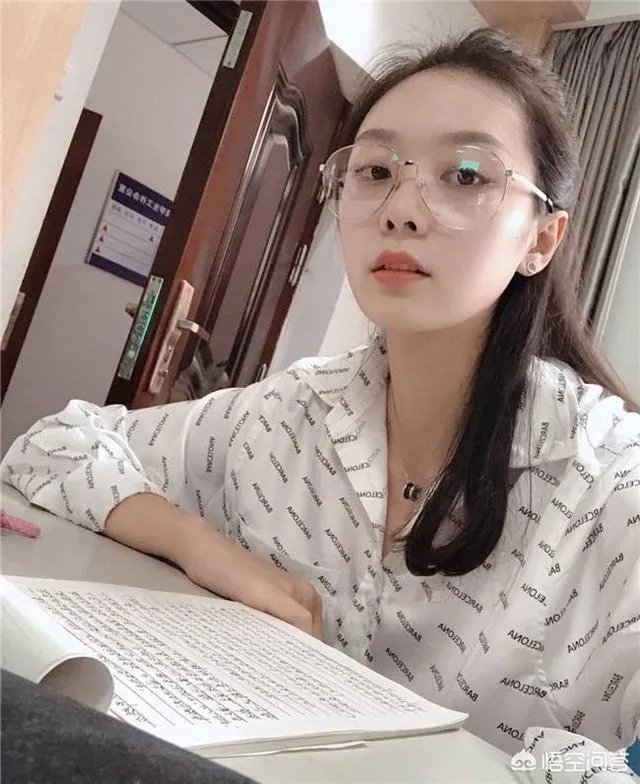 跟惠若琪一样美的樊响,为什么早早退役了?