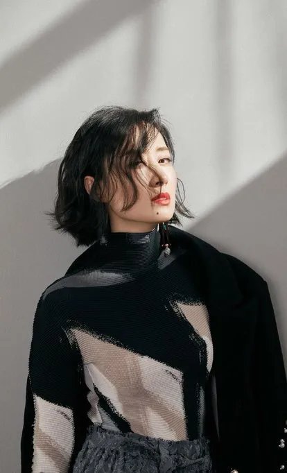表情管理依旧到位的刘敏涛，是与谁合唱的《你要跳舞吗》？