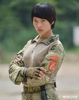 特总兵之,火凤凰的教导员是谁?