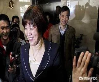 郎平虽然是女排球皇,但平常待人完全没有什么架子吗?