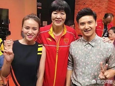 郎平虽然是女排球皇,但平常待人完全没有什么架子吗?
