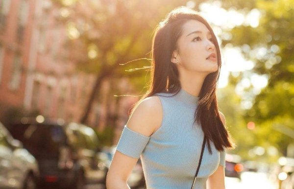 李沁求生欲满满,是娱乐圈的一股清流,她凭什么得到如此称赞?