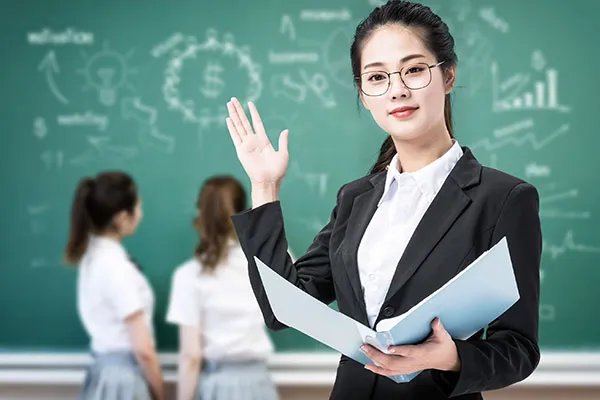 女生大学学什么专业好 女生学什么专业好