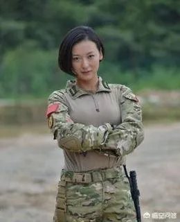 特总兵之,火凤凰的教导员是谁?