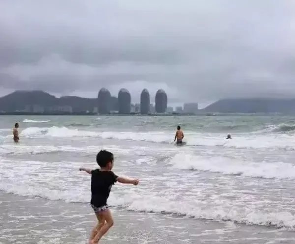 不幸!中国游客在韩国海水浴场溺亡,谁该为此承担责任?