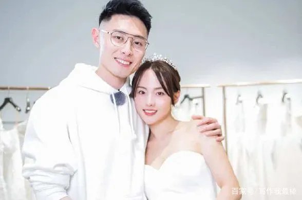 张嘉倪和杜淳相恋7年,却转身嫁给王思聪好兄弟买超,这是为何?