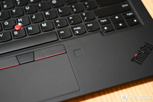 把1.8mm键程还给我!全站首个ThinkPad X1 Carbon 2019、2018款详细对比