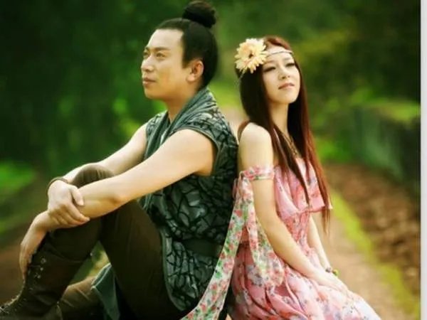 星光大道2012年度总决赛冠亚季军分别是谁呢?