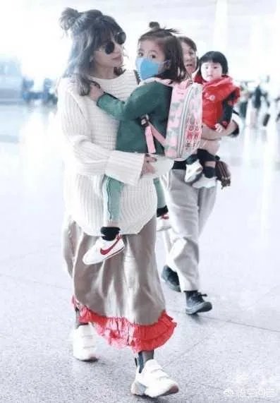 如何评价贾静雯晒女儿的合照?