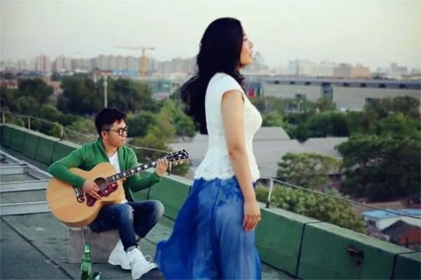 歌手汤潮突然失联,为何连潮嫂颜安也不知其下落?