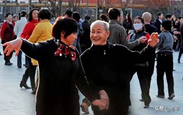 当你老了,你会去跳广场舞吗,为什么?
