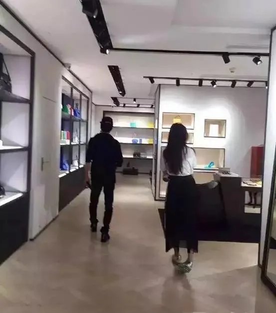 冯绍峰跟林允因什么分手?