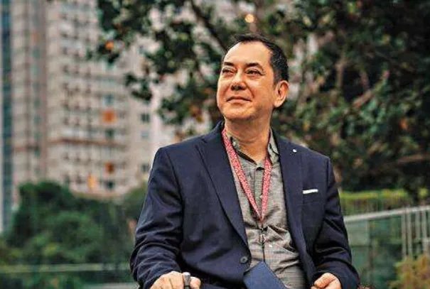 黄秋生作为影帝,为何他会说刘德华、梁朝伟等人是香港电影最后的传奇?