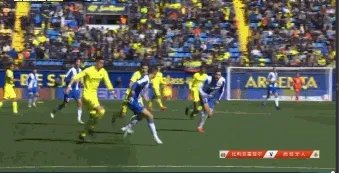 武磊首次踢西甲替补登场15分钟,策动一个进球并造对手一张黄牌,怎么评价武磊的表现?