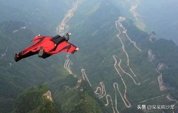 翼装飞行失联女生身亡,你怎么理解人的价值追求?