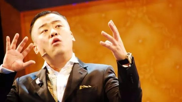 为什么有人骂周立波,却也有许多人喜欢周立波?
