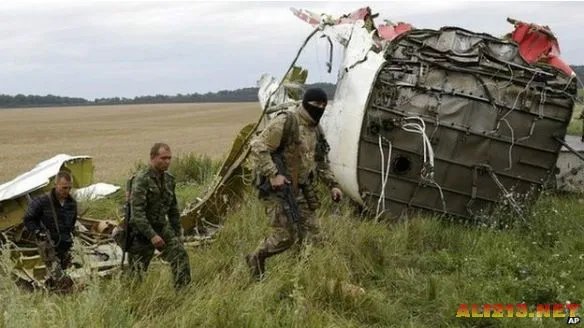 众说纷纭:到底是谁击落了马航MH17航班的客机？