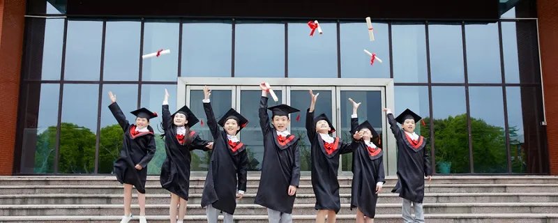 云南高考700分以上136人