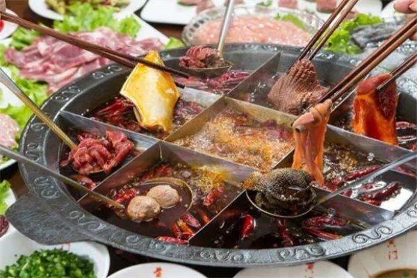 北京高档火锅店排行榜:海底捞上榜,第一在北京只有三家