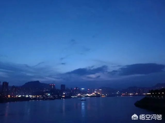 大巴车坠江,逃生的几率有多大?