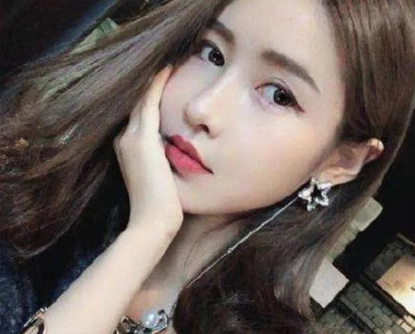 王思聪再换女伴又被拍,疑似19年就认识,这次还要告营销号吗?